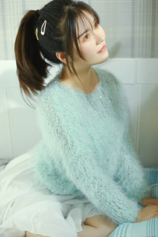 年轻女仆