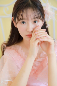 姬小满裸妆图片
